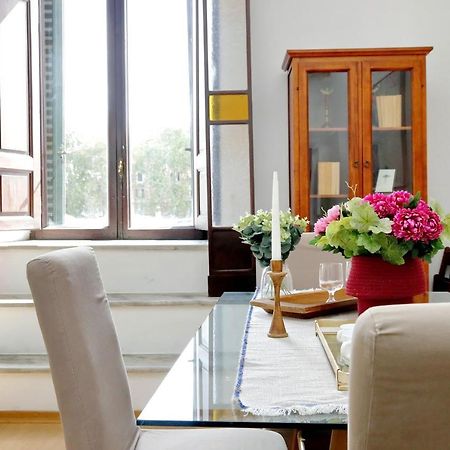 Cavour 2 Bedrooms Apartment Рим Екстер'єр фото