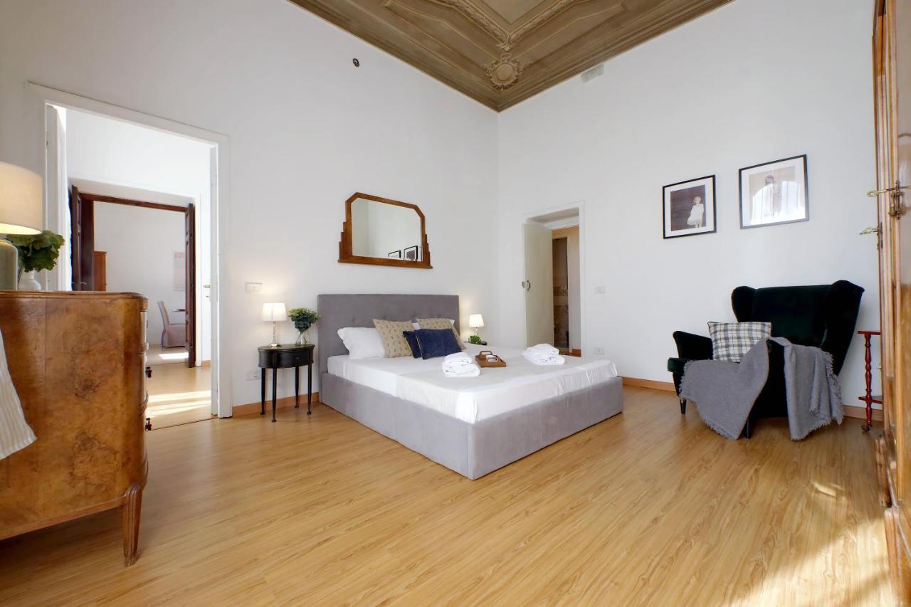 Cavour 2 Bedrooms Apartment Рим Екстер'єр фото